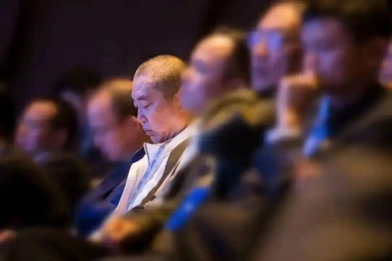 梁秀明：保电岁月三十载 无私奉献铸光明_